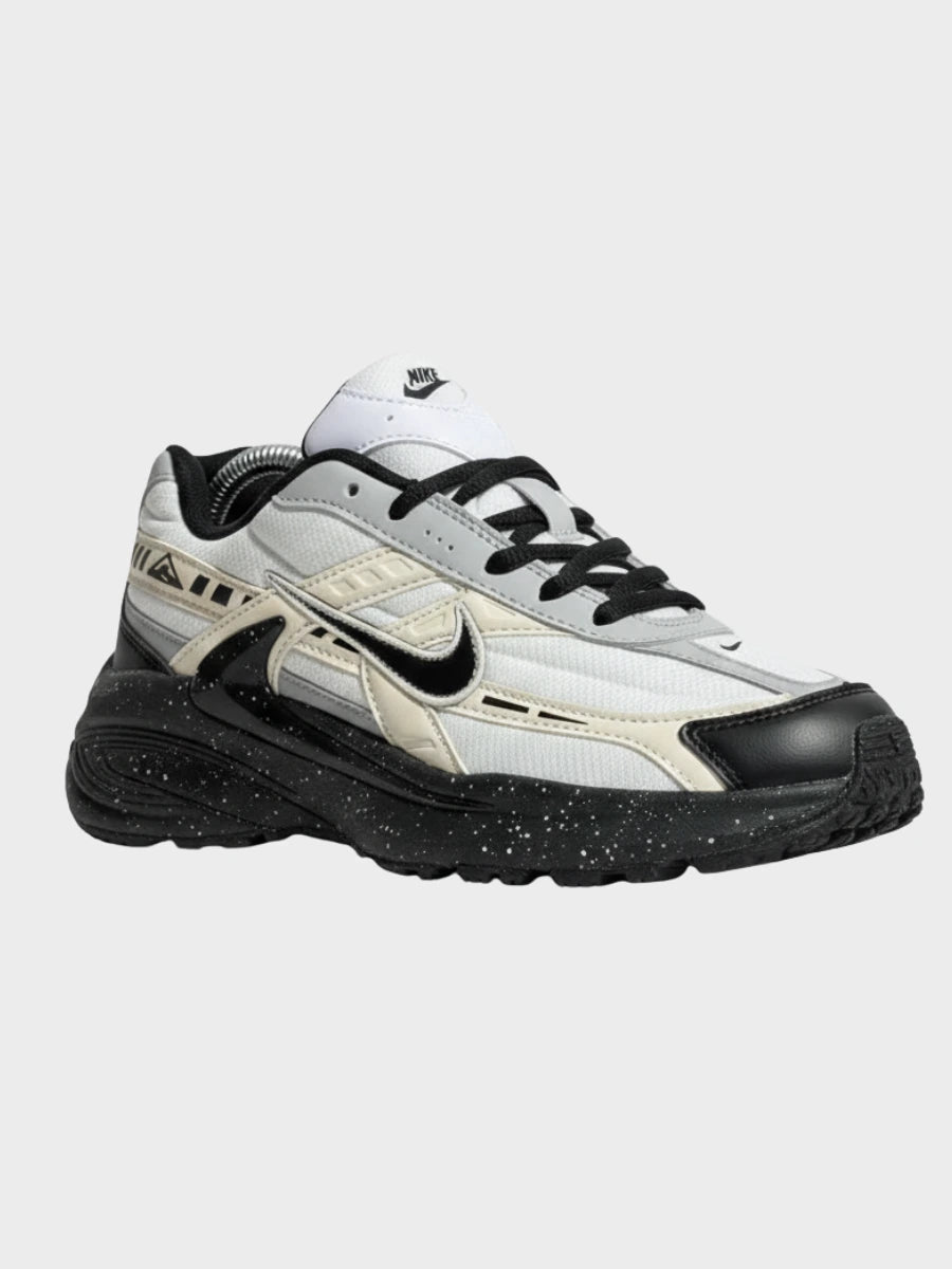 Nike Initiator