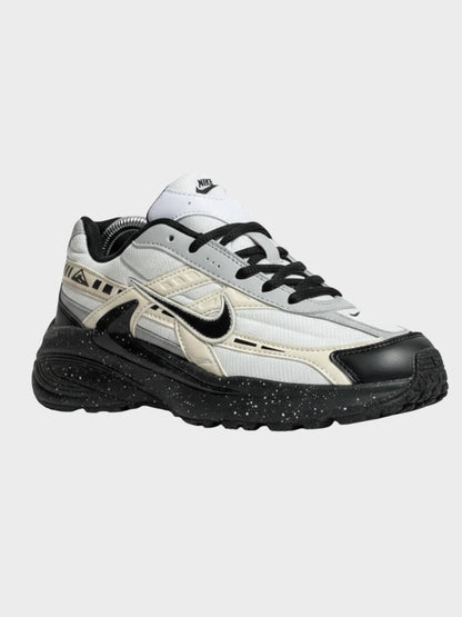 Nike Initiator