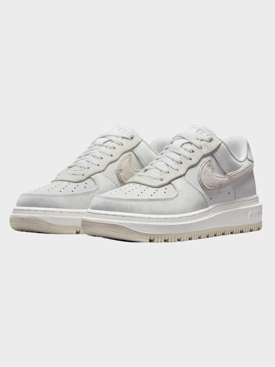 Nike Air Force One Luxe
