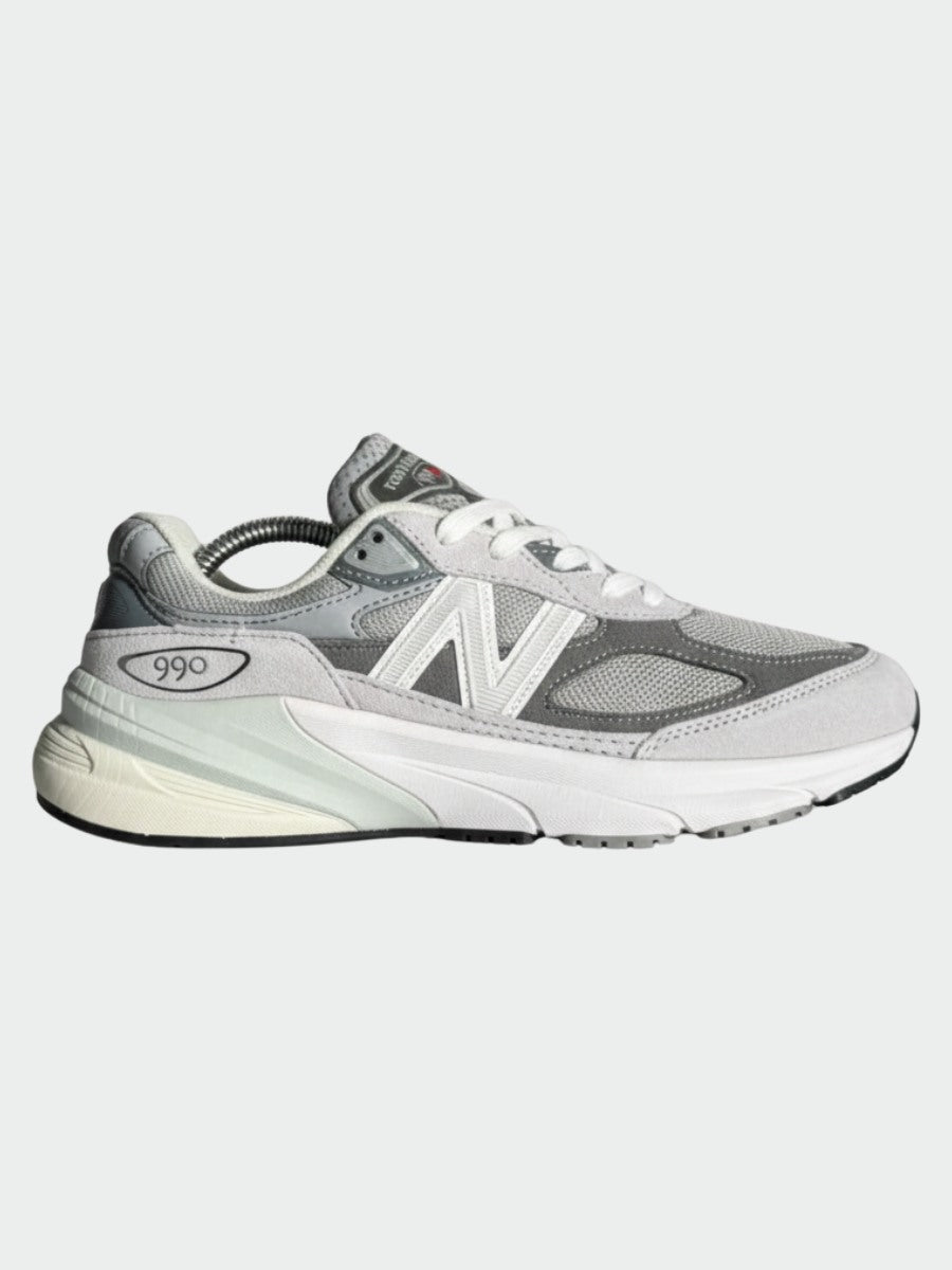 New Balance white and grey