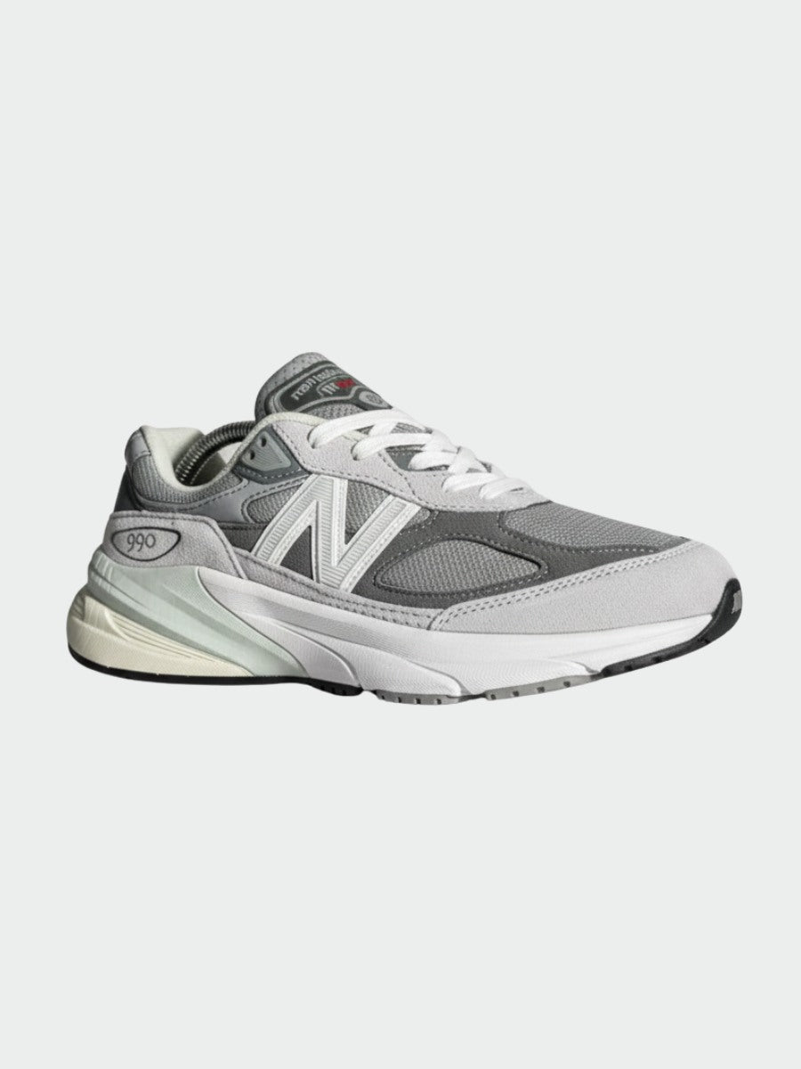 New Balance white and grey