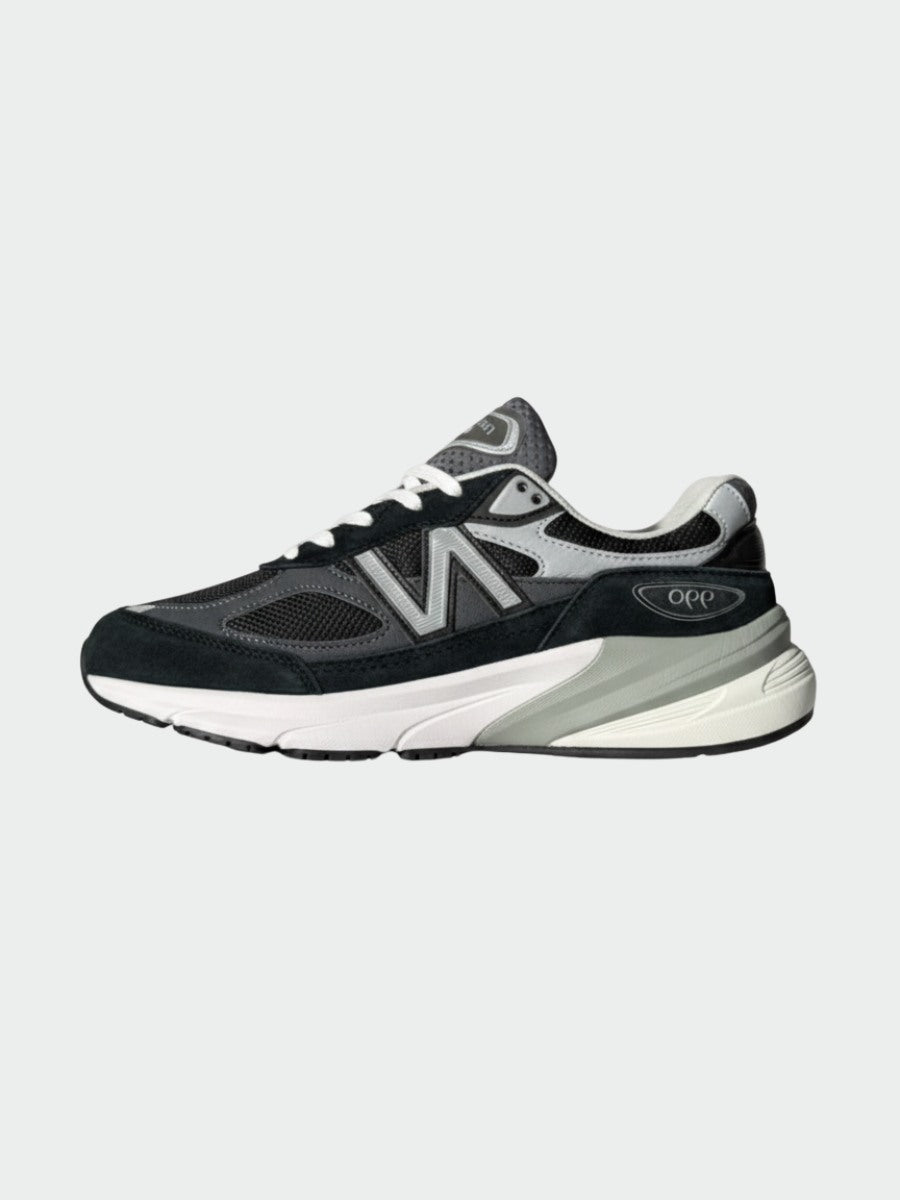 New Balance black and grey