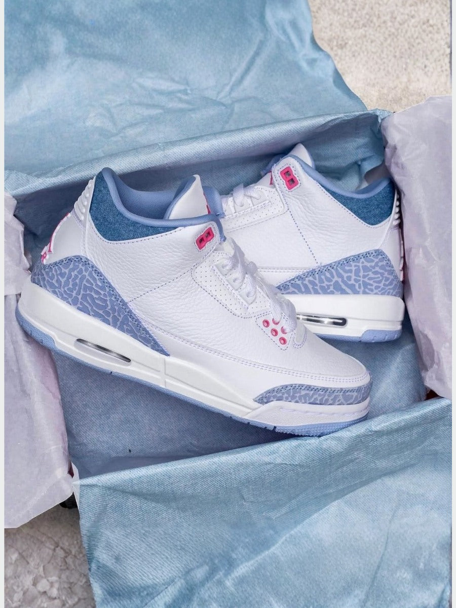 JORDAN 4 WHITE AND LIGHT BLUE