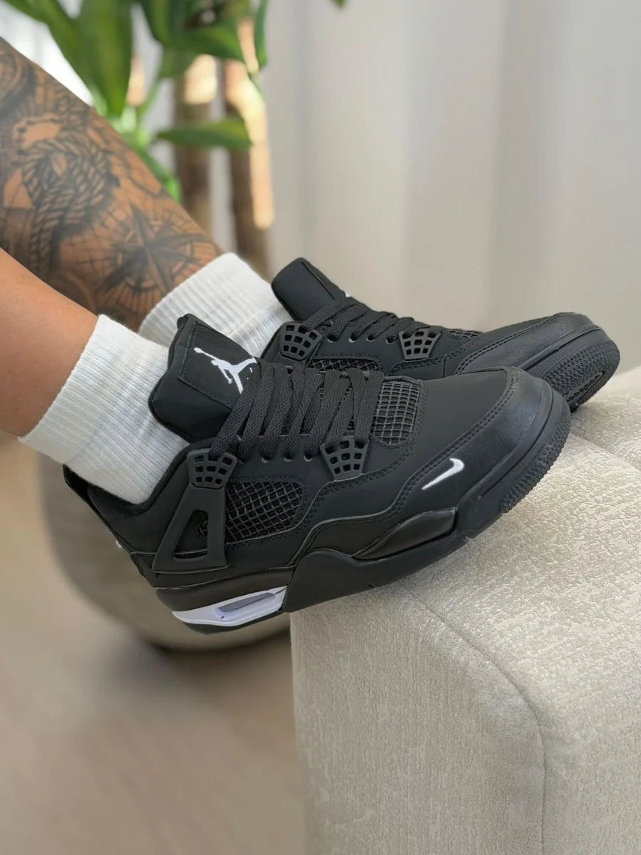 Jordan 4 - Negro